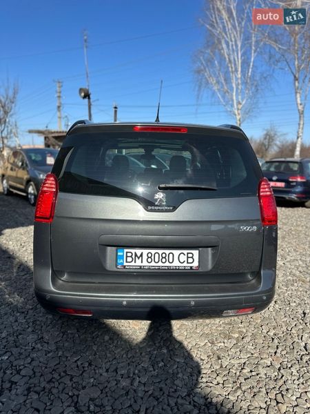 Микровэн Peugeot 5008 2013 в Смеле