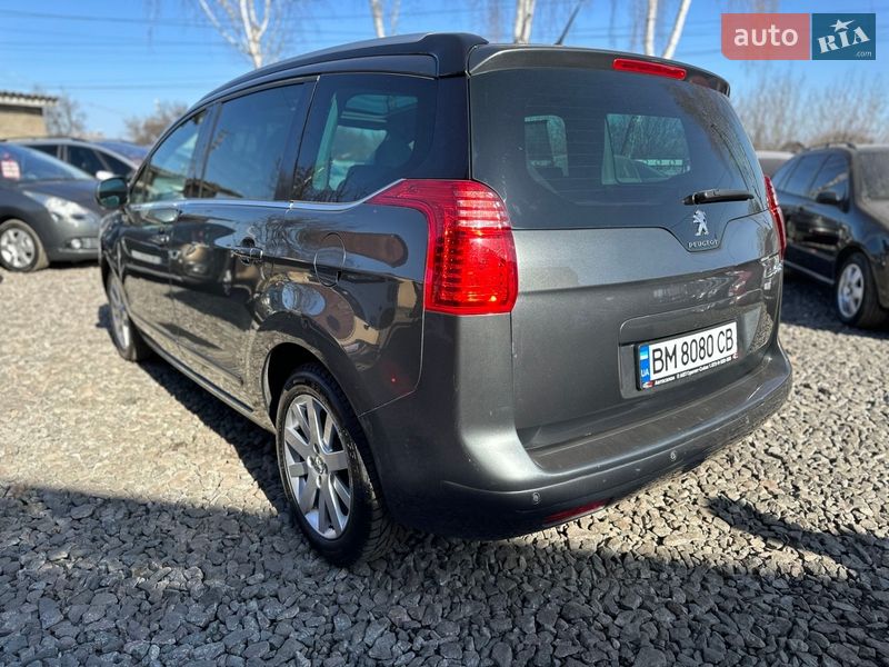 Микровэн Peugeot 5008 2013 в Смеле