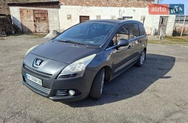 Микровэн Peugeot 5008 2010 в Краснограде