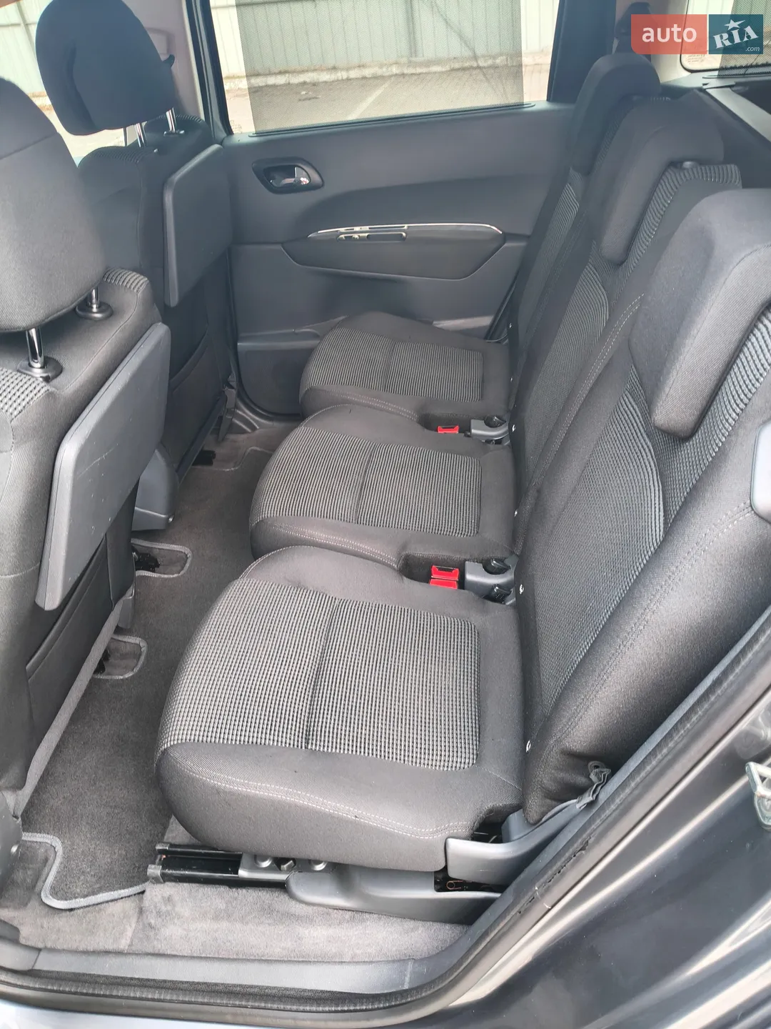 2011 Peugeot 5008 - мініатюра 21