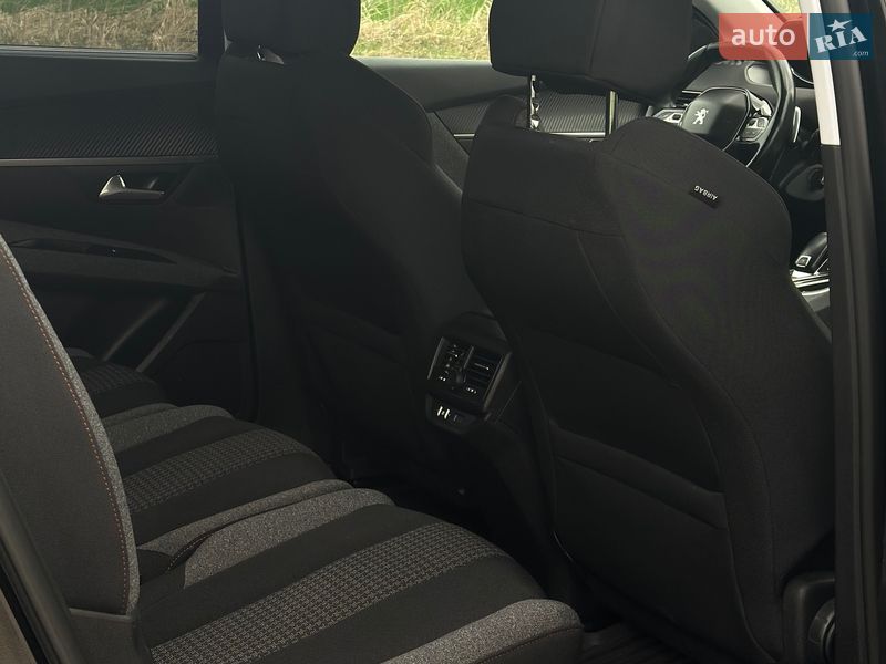 Внедорожник / Кроссовер Peugeot 5008 2017 в Львове фото 39 Внедорожник / Кроссовер Peugeot 5008 2017 в Львове