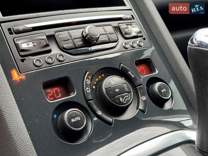 Микровэн Peugeot 5008 2014 в Львове фото 27 Микровэн Peugeot 5008 2014 в Львове