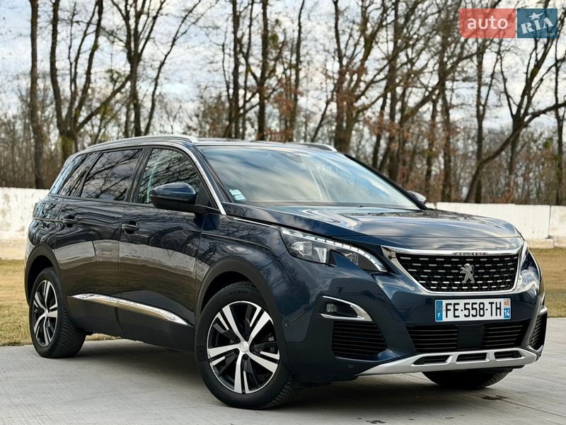 Внедорожник / Кроссовер Peugeot 5008 2019 в Луцке