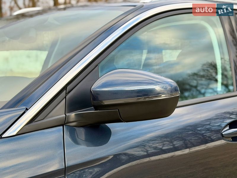 Внедорожник / Кроссовер Peugeot 5008 2019 в Луцке