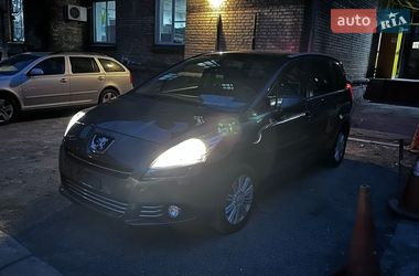 Микровэн Peugeot 5008 2012 в Киеве