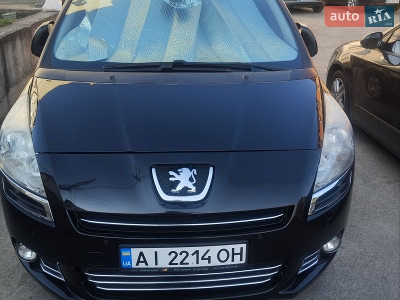 Peugeot 5008 2012
