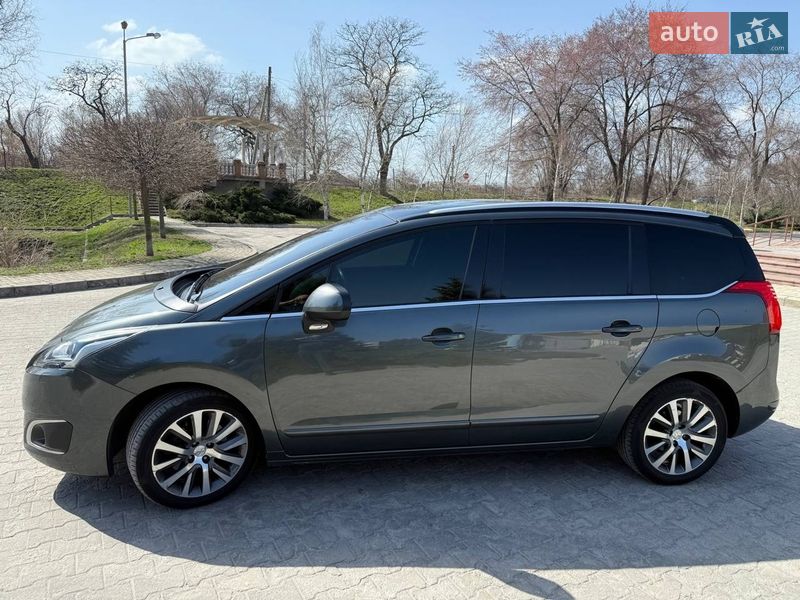 Мікровен Peugeot 5008 2013 в Павлограді