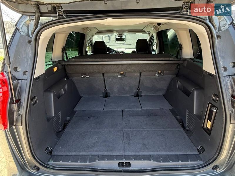 Мікровен Peugeot 5008 2013 в Павлограді