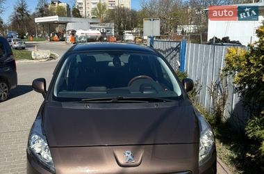 Микровэн Peugeot 5008 2014 в Львове