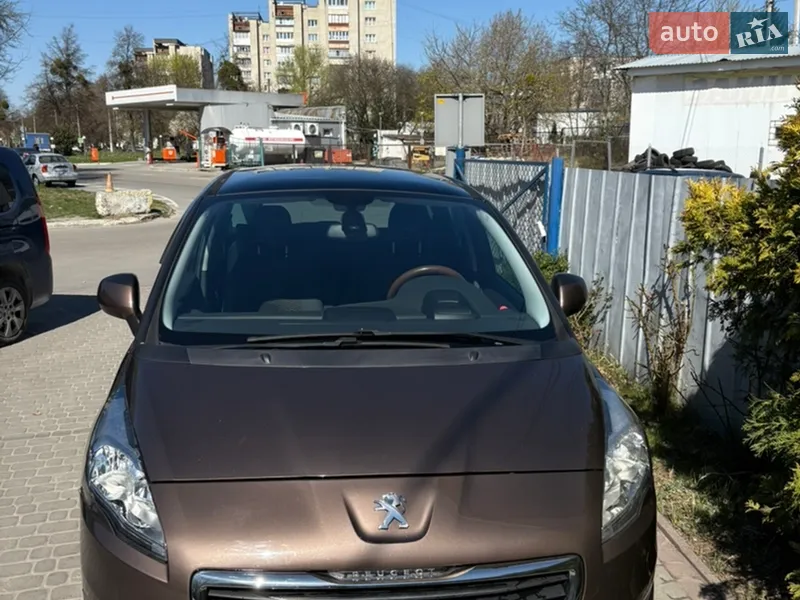 Peugeot 5008 2014