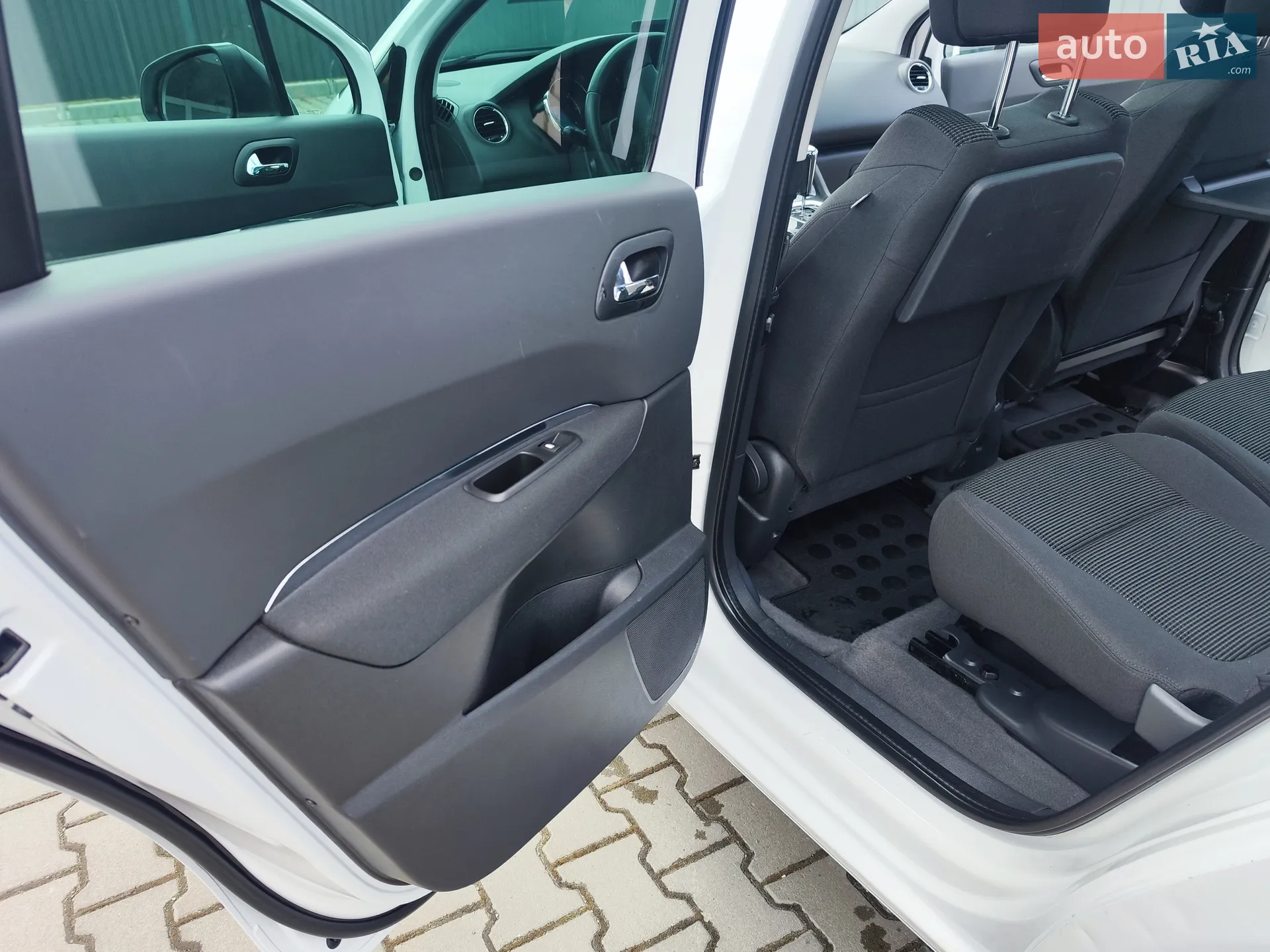 2016 Peugeot 5008 - мініатюра 62