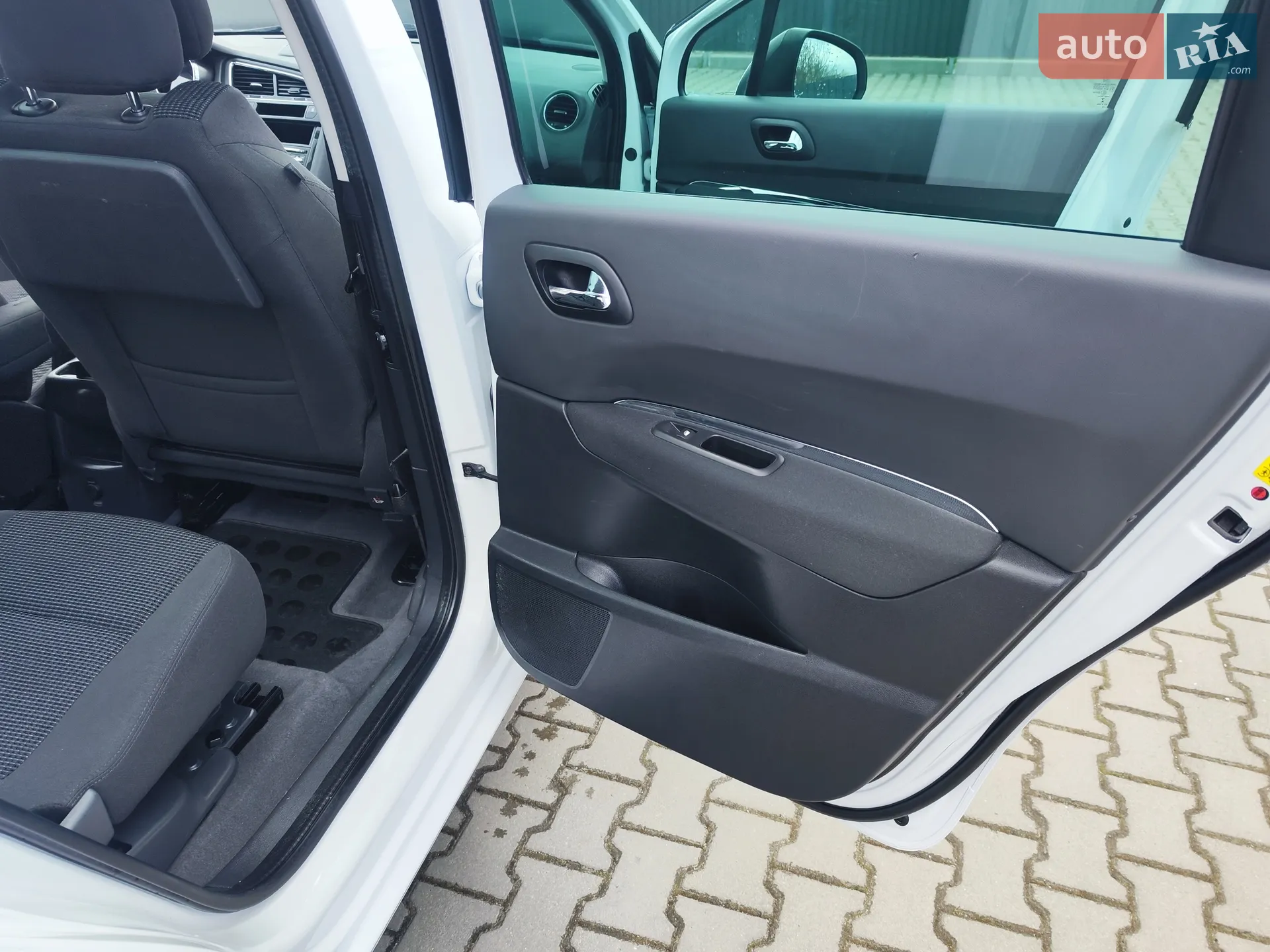 2016 Peugeot 5008 - мініатюра 73