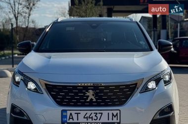 Внедорожник / Кроссовер Peugeot 5008 2017 в Калуше