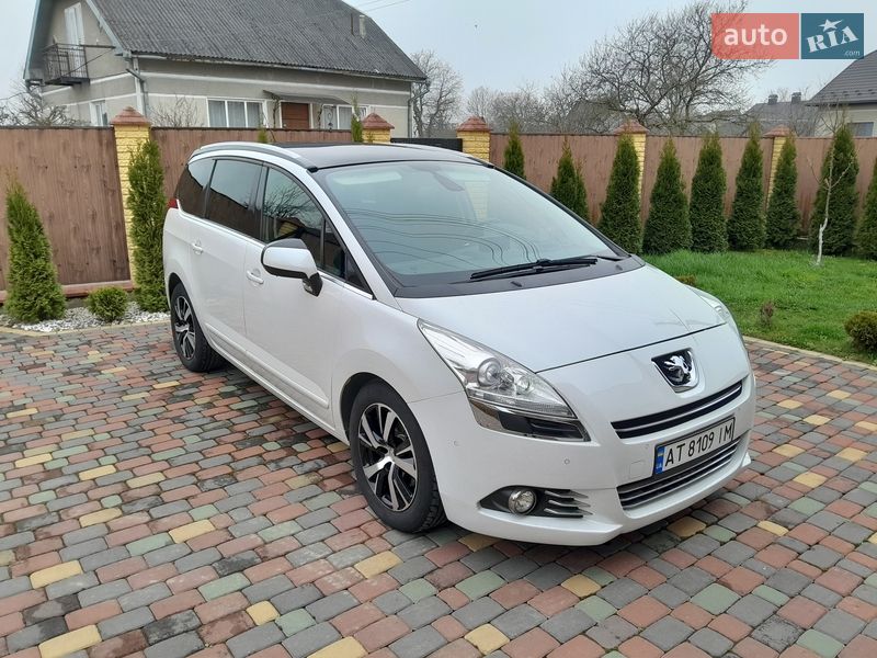 Микровэн Peugeot 5008 2013 в Калуше