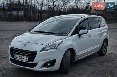 Микровэн Peugeot 5008 2015 в Пирятине