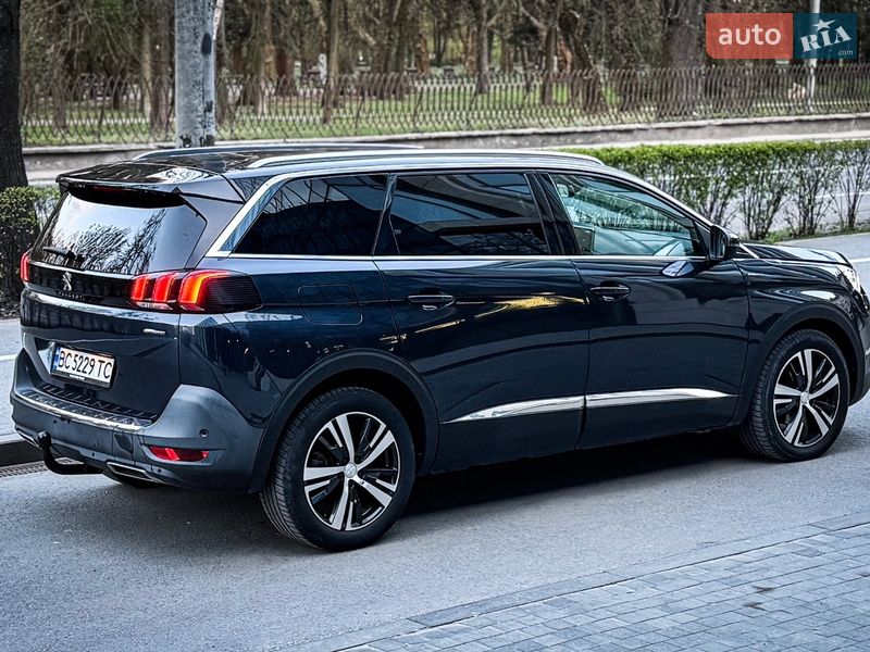 Позашляховик / Кросовер Peugeot 5008 2018 в Львові