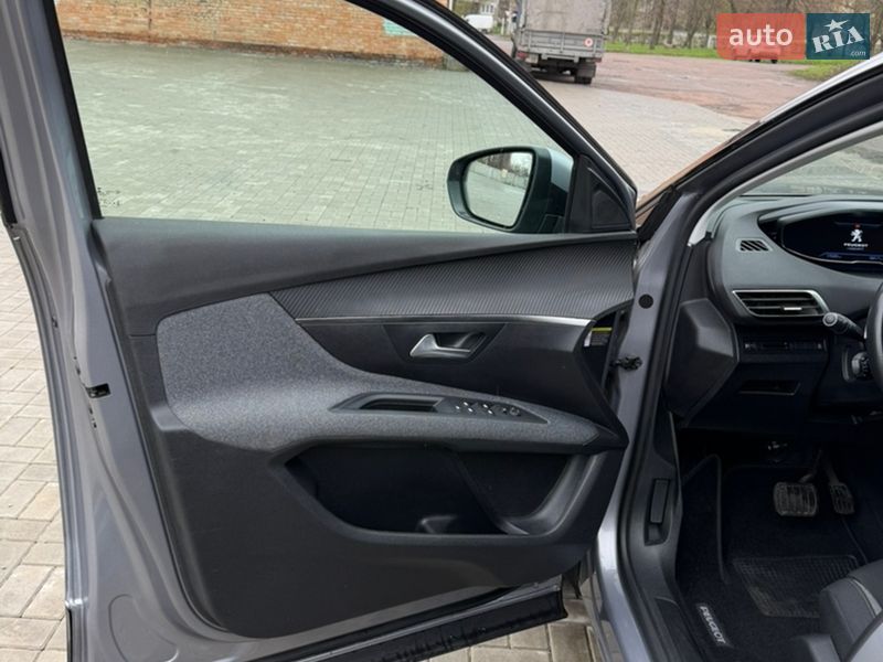 Позашляховик / Кросовер Peugeot 5008 2020 в Черкасах