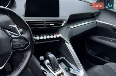 Внедорожник / Кроссовер Peugeot 5008 2020 в Черкассах