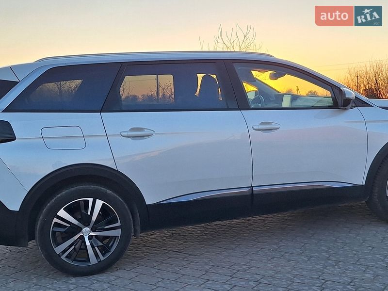 Внедорожник / Кроссовер Peugeot 5008 2017 в Львове фото 5 Внедорожник / Кроссовер Peugeot 5008 2017 в Львове