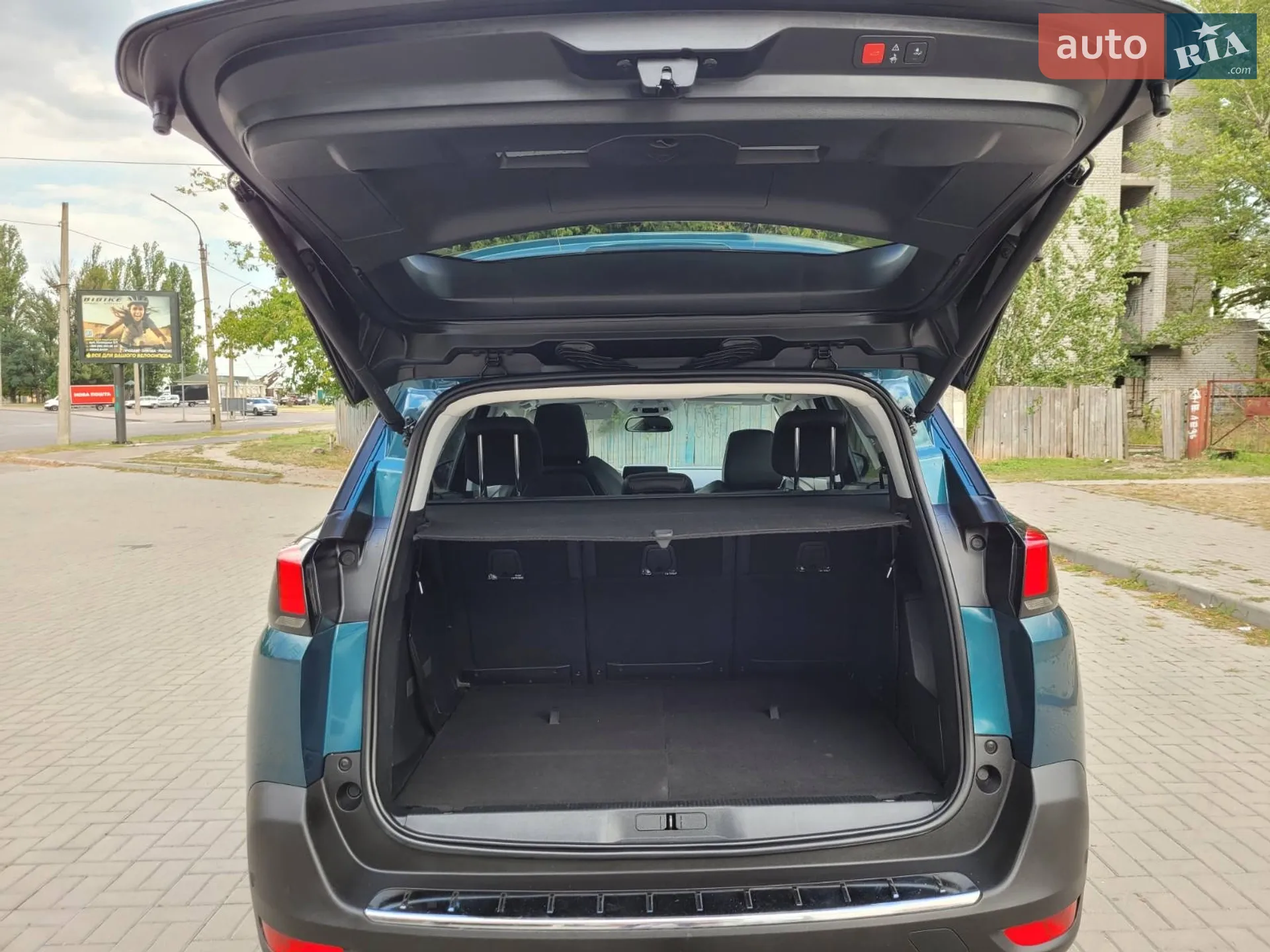 2019 Peugeot 5008 - мініатюра 21