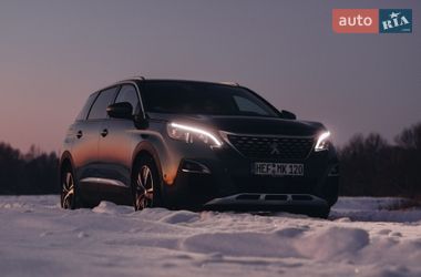 Внедорожник / Кроссовер Peugeot 5008 2017 в Нетешине
