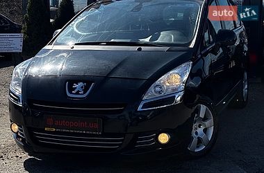 Микровэн Peugeot 5008 2013 в Белогородке