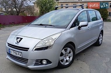 Микровэн Peugeot 5008 2011 в Звенигородке