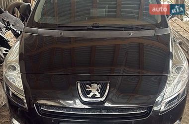 Микровэн Peugeot 5008 2011 в Городенке