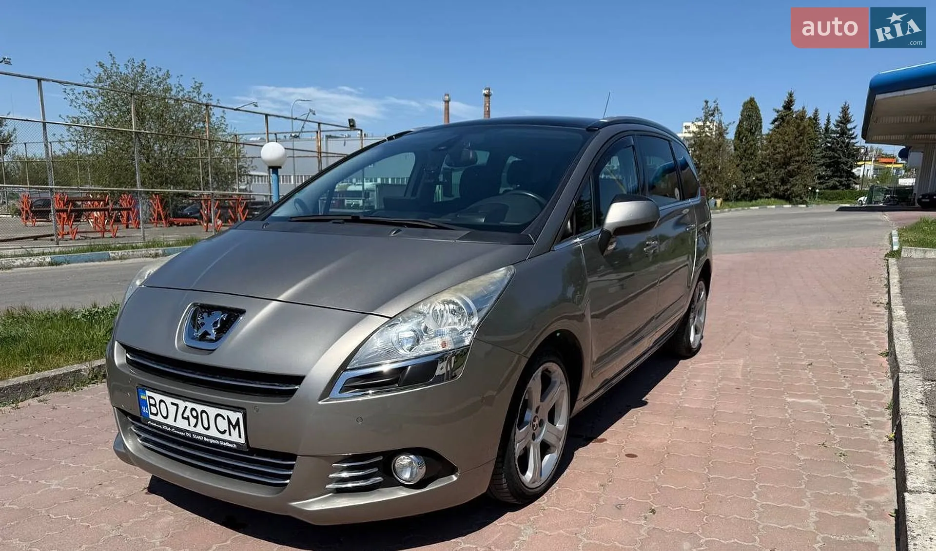 2011 Peugeot 5008 - фото 1