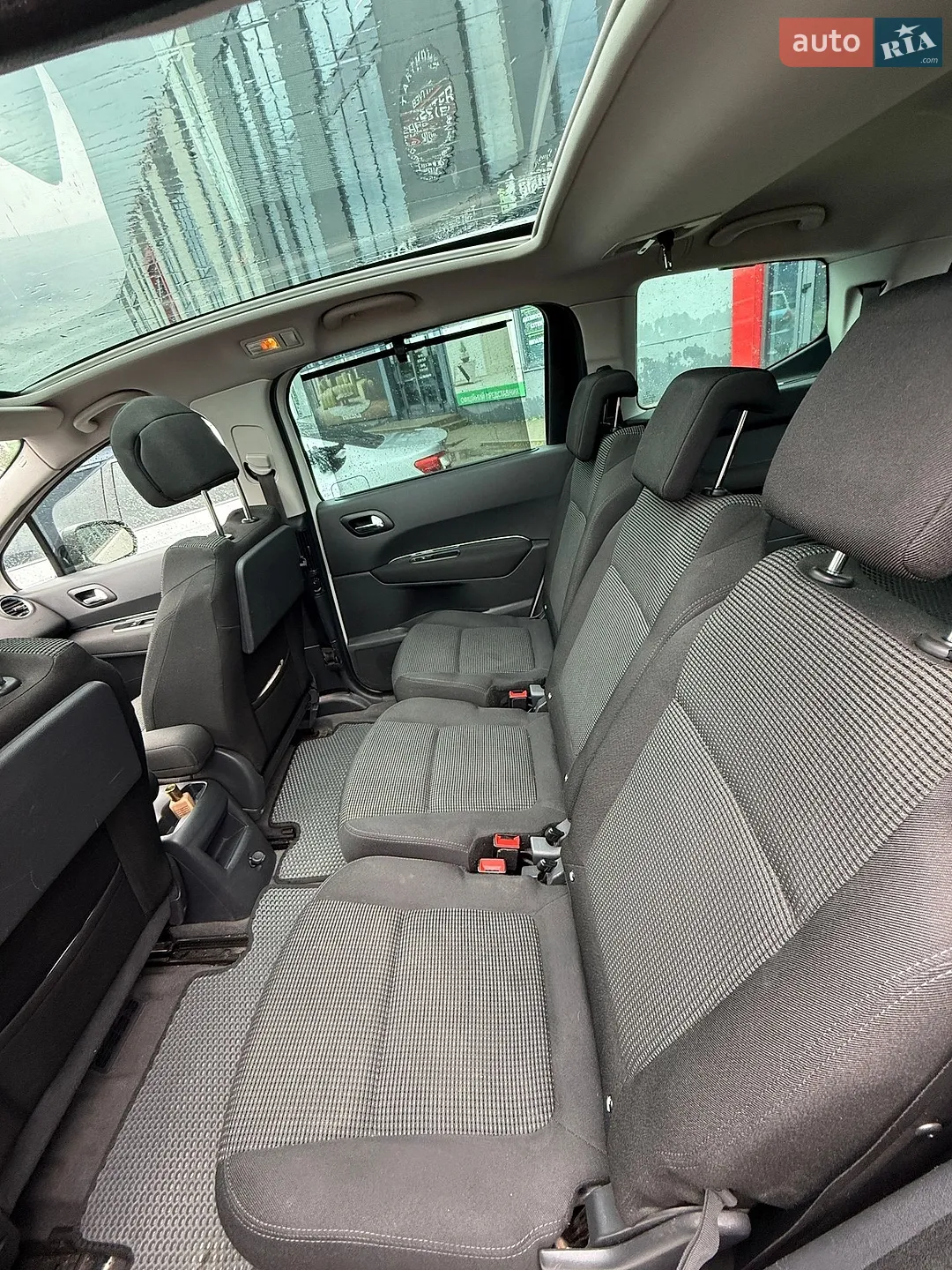 2010 Peugeot 5008 - мініатюра 11