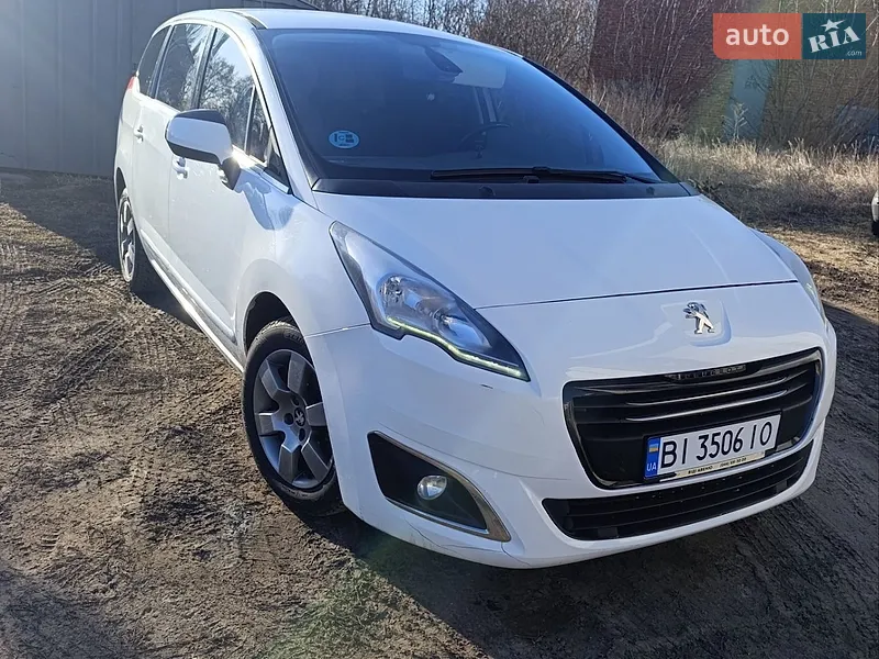 Peugeot 5008 2015