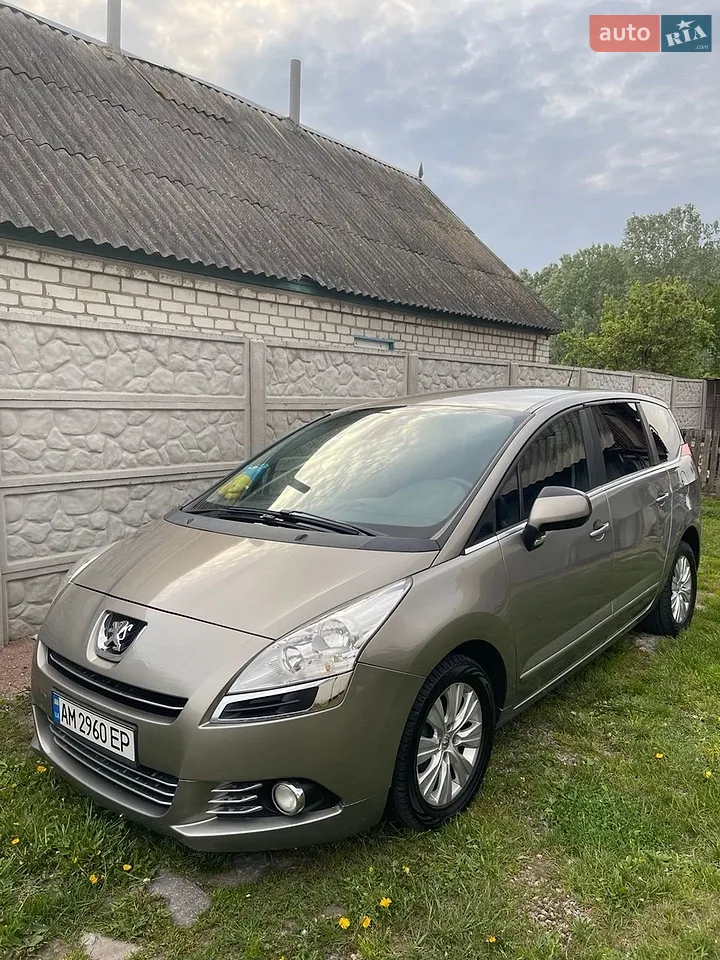 2011 Peugeot 5008 - мініатюра 16