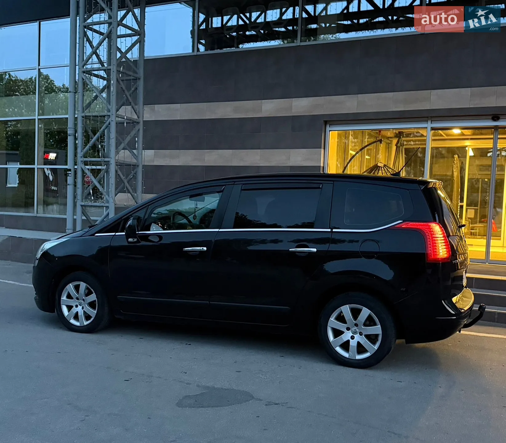 2010 Peugeot 5008 - мініатюра 18