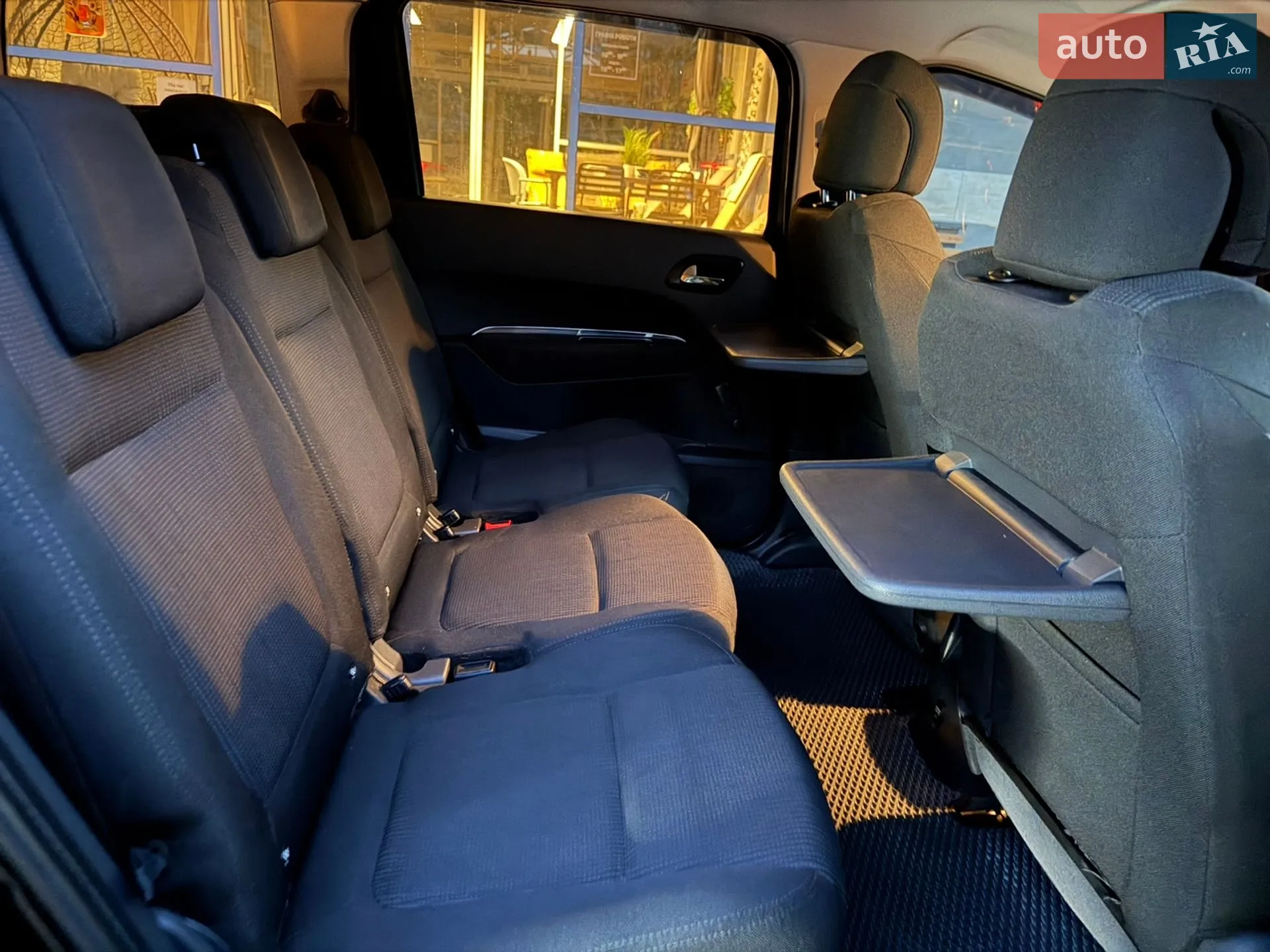 2010 Peugeot 5008 - мініатюра 39