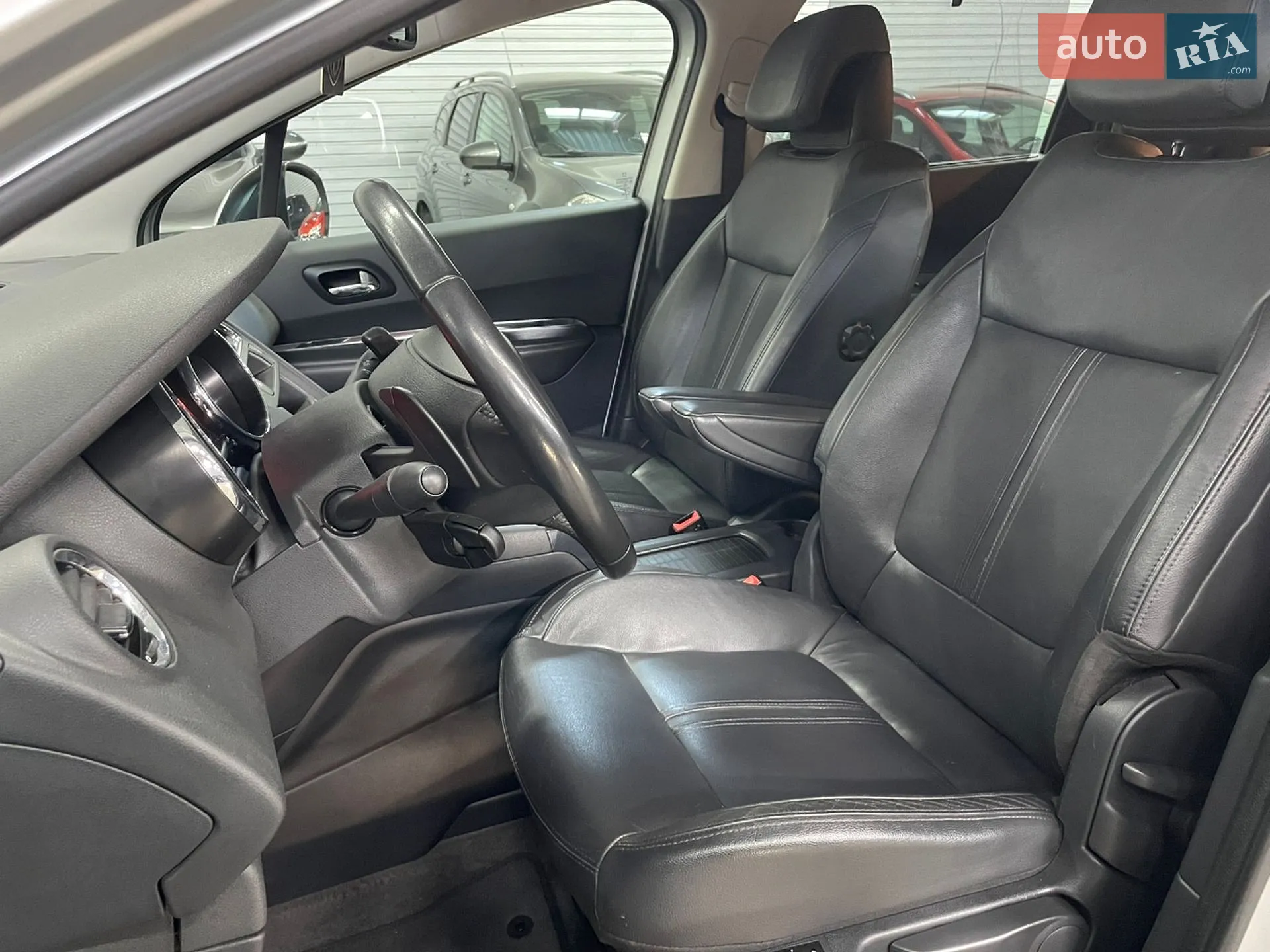 2015 Peugeot 5008 - мініатюра 54