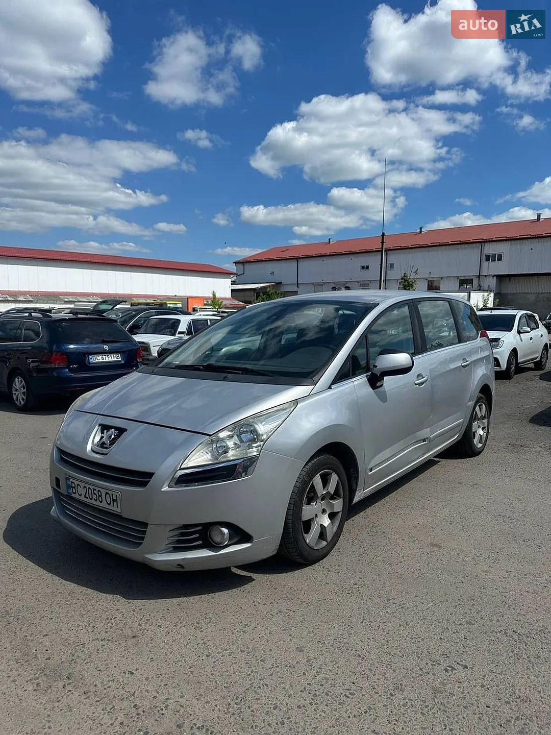 2011 Peugeot 5008 - мініатюра 10