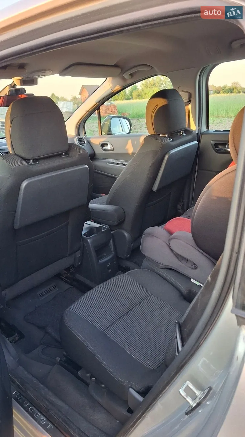 2010 Peugeot 5008 - мініатюра 9
