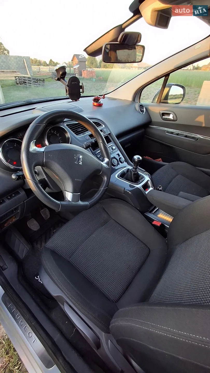 2010 Peugeot 5008 - мініатюра 8