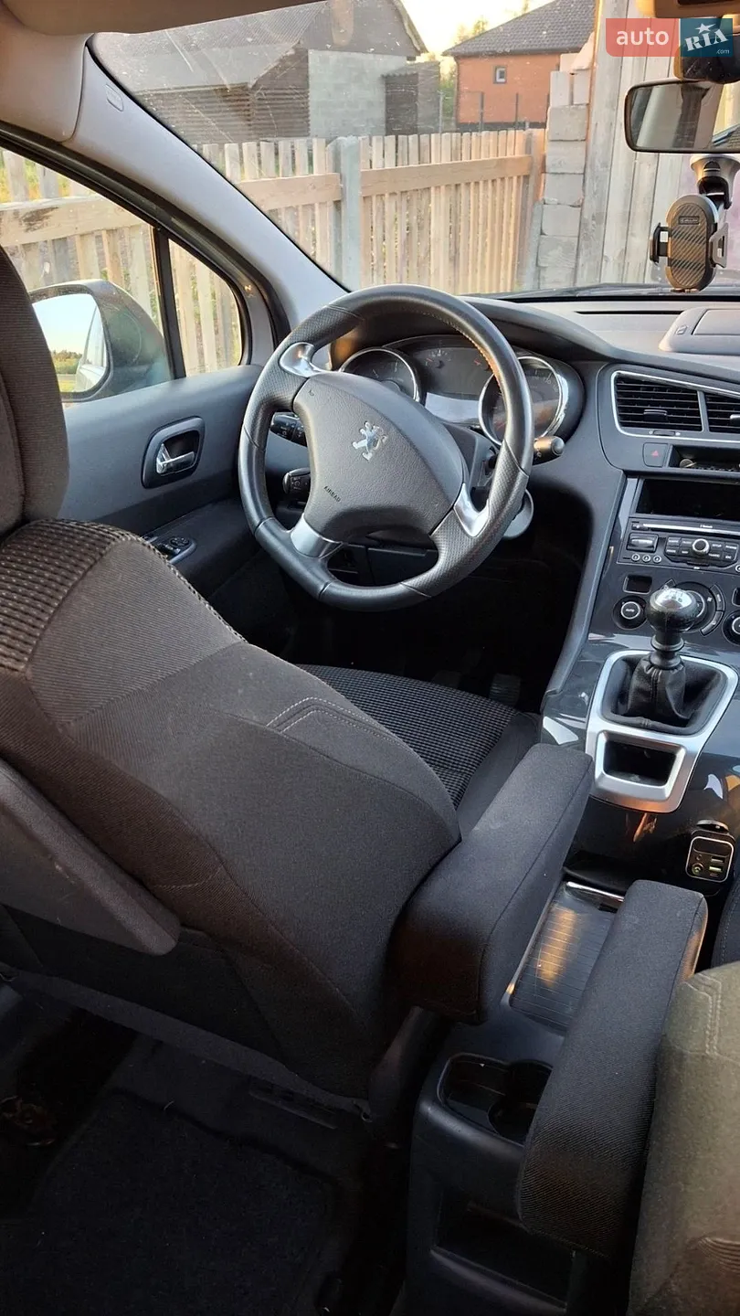 2010 Peugeot 5008 - мініатюра 13