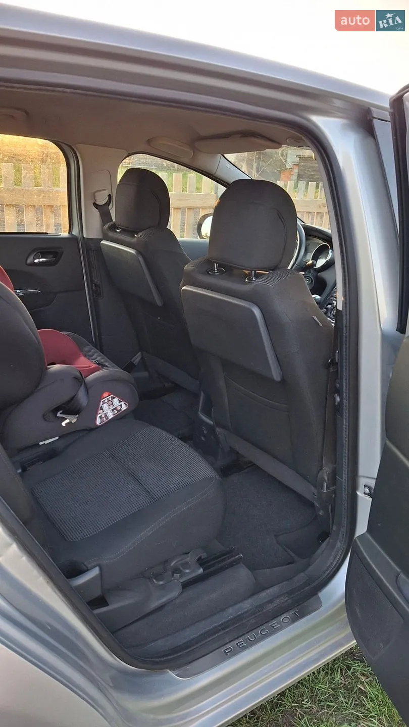 2010 Peugeot 5008 - мініатюра 14