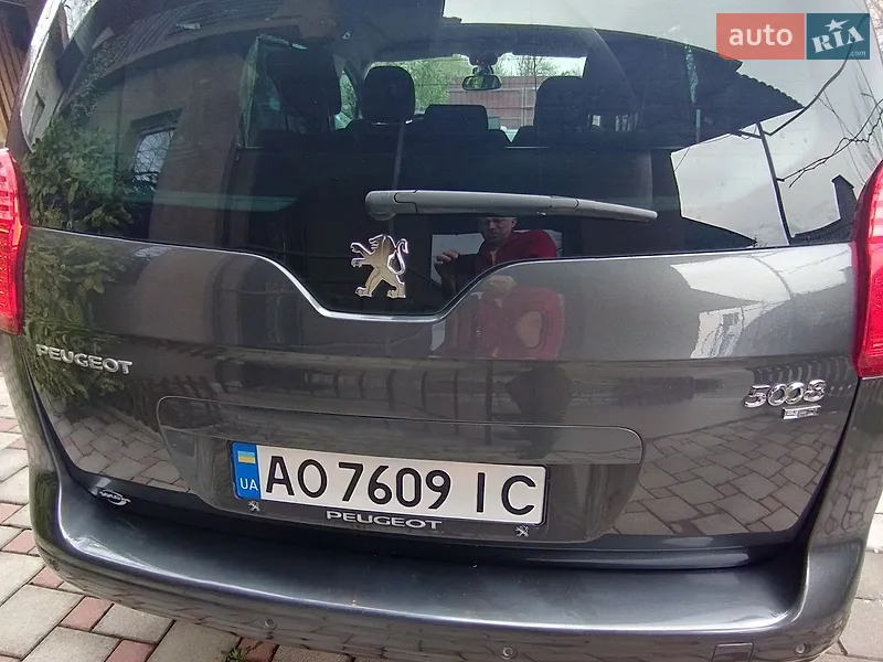 Peugeot 5008 2011 VIN VF30E9HR8BS350031 фото оголошення 9 з 51