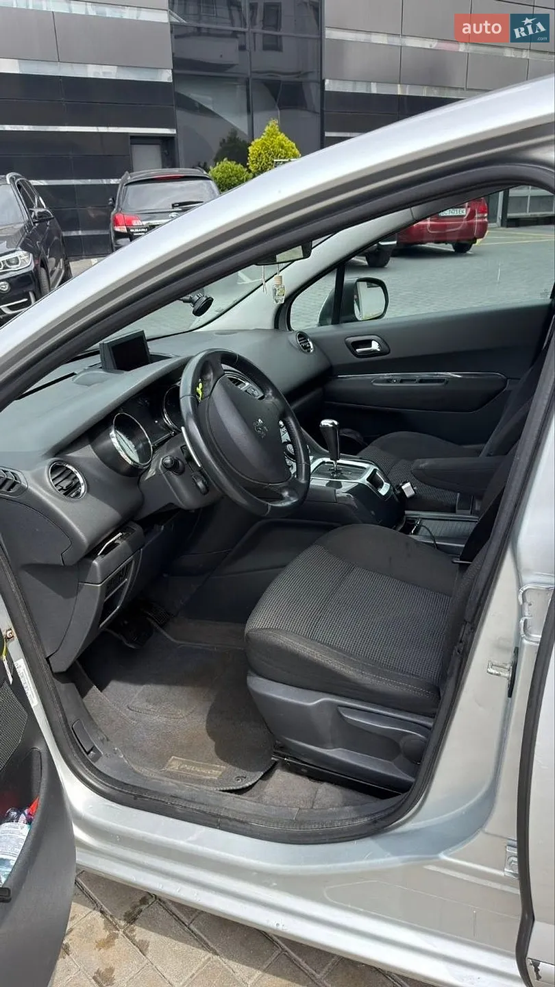 2011 Peugeot 5008 - мініатюра 9