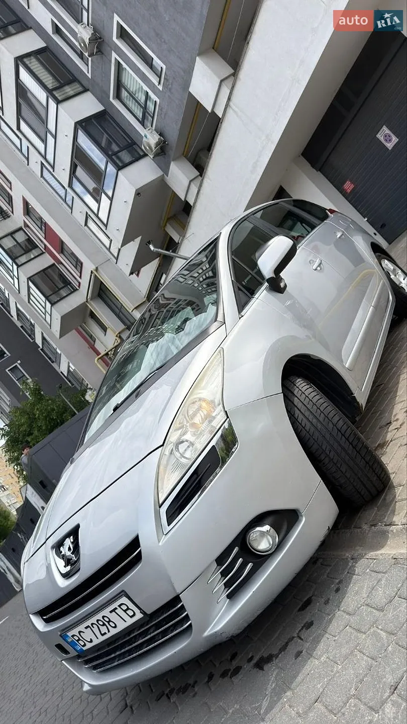 2011 Peugeot 5008 - мініатюра 13