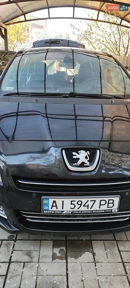 2011 Peugeot 5008 - мініатюра 10