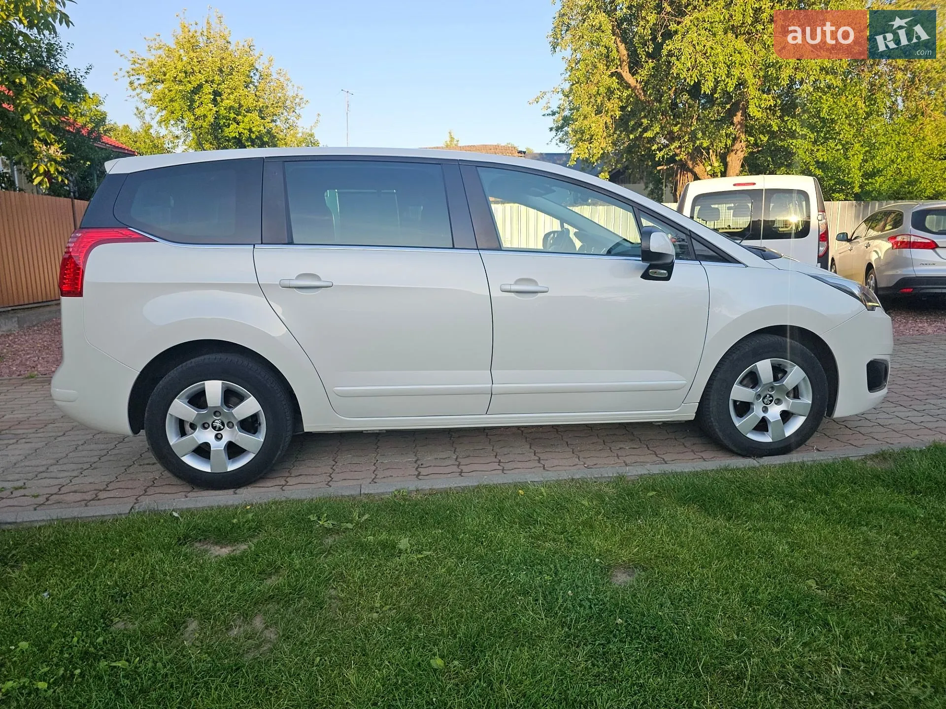 2014 Peugeot 5008 - мініатюра 17