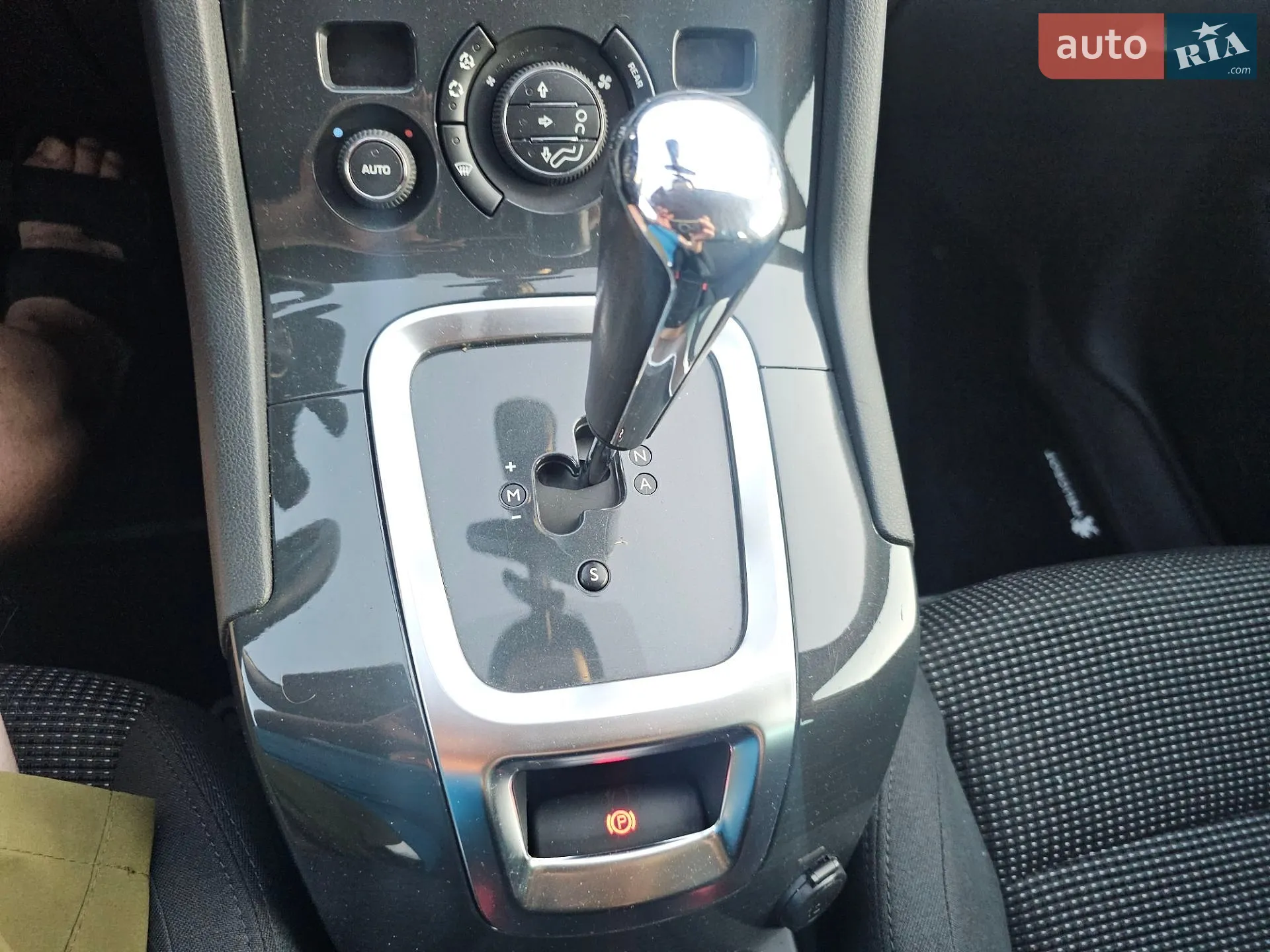 2014 Peugeot 5008 - мініатюра 25