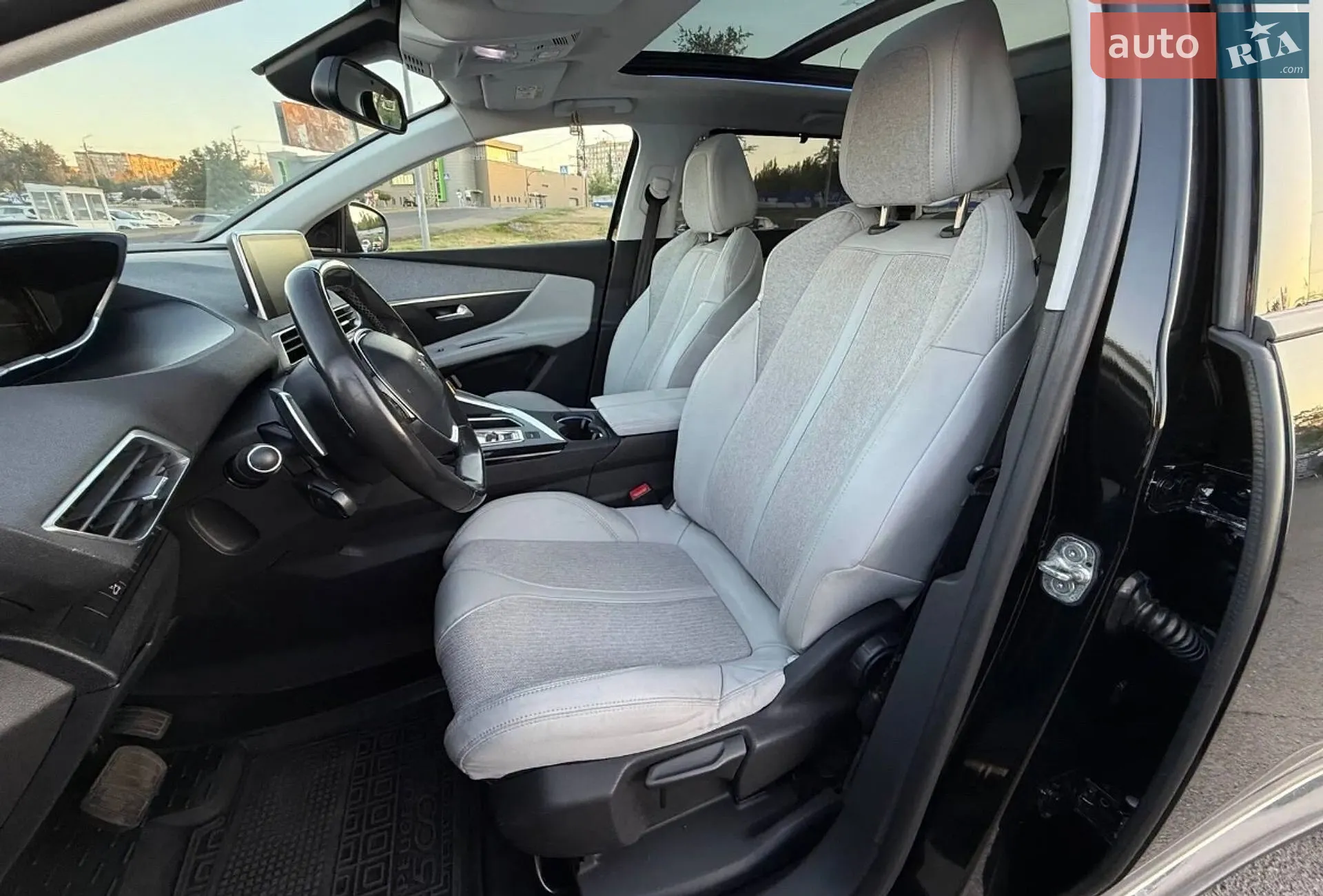 2017 Peugeot 5008 - мініатюра 15