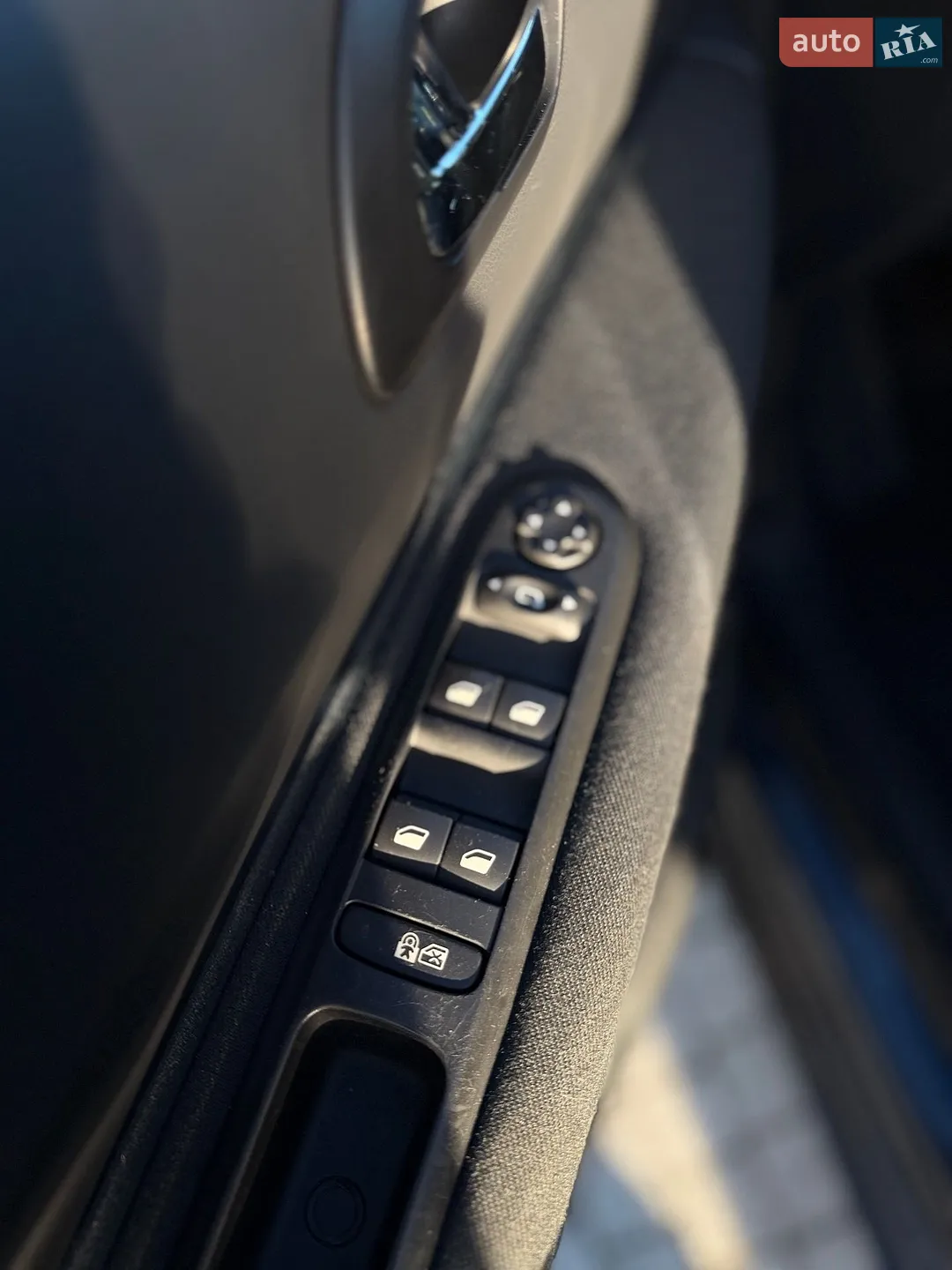 2012 Peugeot 5008 - мініатюра 31