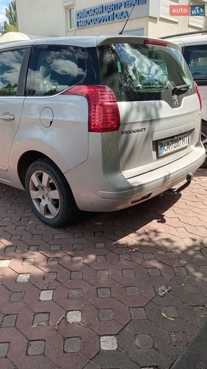 2010 Peugeot 5008 - мініатюра 14