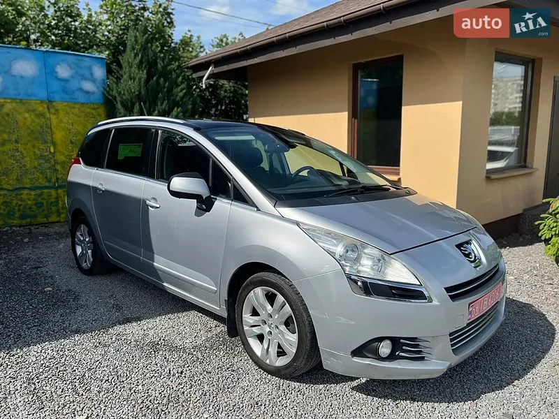 Peugeot 5008